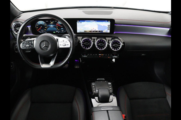 Mercedes-Benz CLA-Klasse 250 e Bns Sol AMG Ld | Stoelverwarming | Widescreen | Sfeerverlichting | Full LED | Park Assist | Camera | Navigatie | Half leder
