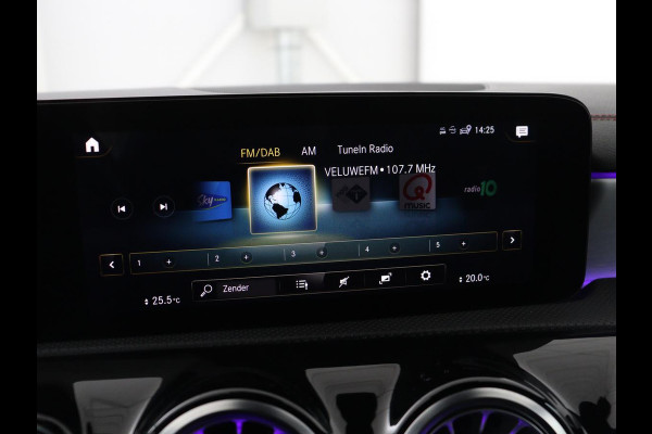 Mercedes-Benz CLA-Klasse 250 e Bns Sol AMG Ld | Stoelverwarming | Widescreen | Sfeerverlichting | Full LED | Park Assist | Camera | Navigatie | Half leder