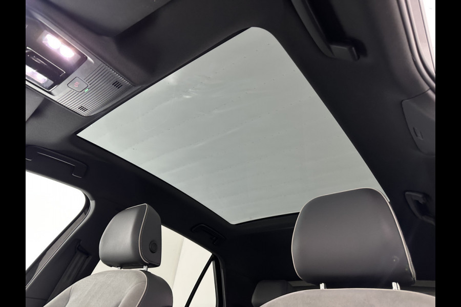 Volkswagen ID.3 First Max 58 kWh [ 3-Fase-11kW ] {SOH-87%} (INCL-BTW) *HEATPUMP | PANO | HEAD-UP | ADAPTIVE-CRUISE | IQ-LIGHTS | BLINDSPOT | CAMERA | KEYLESS | MICROFIBRE | AMBIENTLIGHT | NAVI-FULLMAP | DAB+ | ECC | HEATED-SPORTSEATS | DIGI-COCKPIT |