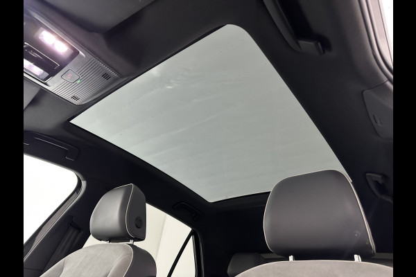 Volkswagen ID.3 First Max 58 kWh [ 3-Fase-11kW ] {SOH-87%} (INCL-BTW) *HEATPUMP | PANO | HEAD-UP | ADAPTIVE-CRUISE | IQ-LIGHTS | BLINDSPOT | CAMERA | KEYLESS | MICROFIBRE | AMBIENTLIGHT | NAVI-FULLMAP | DAB+ | ECC | HEATED-SPORTSEATS | DIGI-COCKPIT |