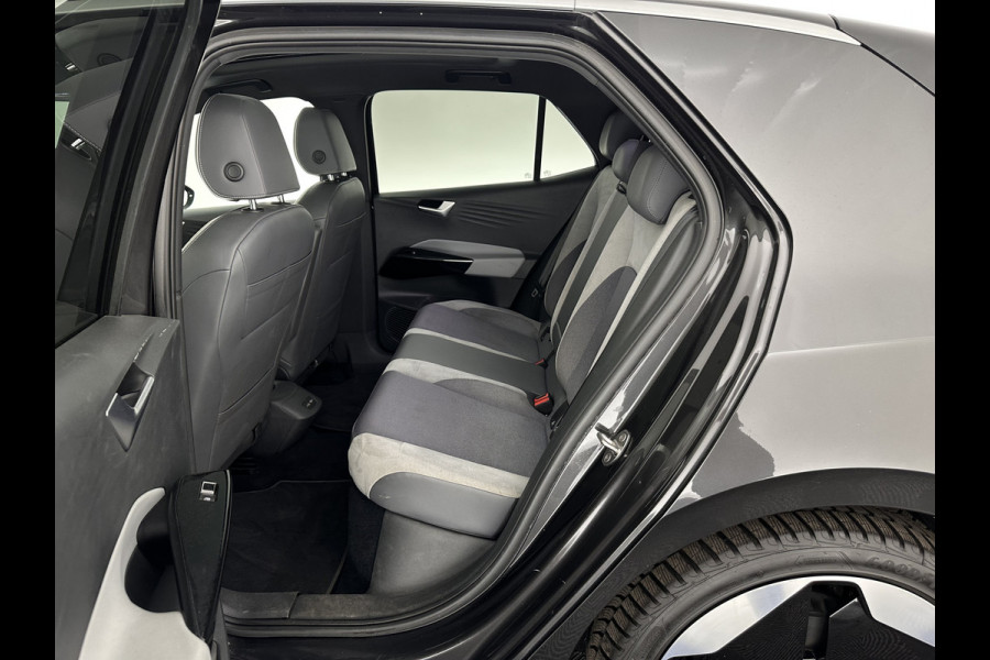 Volkswagen ID.3 First Max 58 kWh [ 3-Fase-11kW ] {SOH-87%} (INCL-BTW) *HEATPUMP | PANO | HEAD-UP | ADAPTIVE-CRUISE | IQ-LIGHTS | BLINDSPOT | CAMERA | KEYLESS | MICROFIBRE | AMBIENTLIGHT | NAVI-FULLMAP | DAB+ | ECC | HEATED-SPORTSEATS | DIGI-COCKPIT |