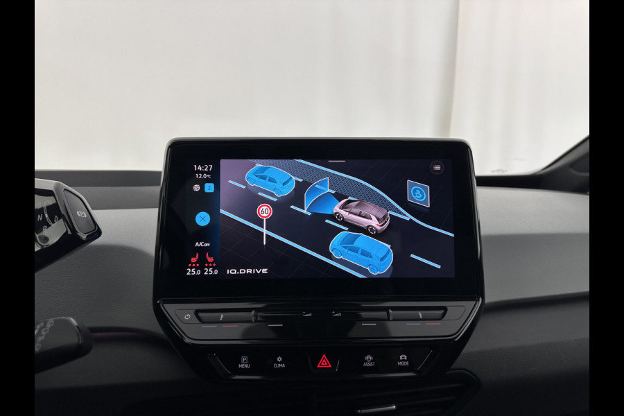 Volkswagen ID.3 First Max 58 kWh [ 3-Fase-11kW ] {SOH-87%} (INCL-BTW) *HEATPUMP | PANO | HEAD-UP | ADAPTIVE-CRUISE | IQ-LIGHTS | BLINDSPOT | CAMERA | KEYLESS | MICROFIBRE | AMBIENTLIGHT | NAVI-FULLMAP | DAB+ | ECC | HEATED-SPORTSEATS | DIGI-COCKPIT |