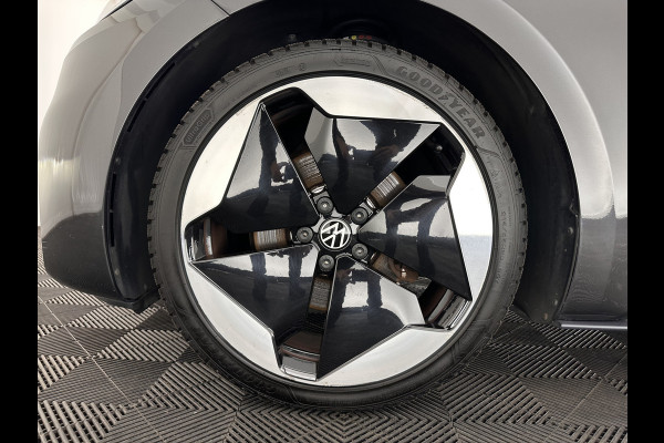 Volkswagen ID.3 First Max 58 kWh [ 3-Fase-11kW ] {SOH-87%} (INCL-BTW) *HEATPUMP | PANO | HEAD-UP | ADAPTIVE-CRUISE | IQ-LIGHTS | BLINDSPOT | CAMERA | KEYLESS | MICROFIBRE | AMBIENTLIGHT | NAVI-FULLMAP | DAB+ | ECC | HEATED-SPORTSEATS | DIGI-COCKPIT |