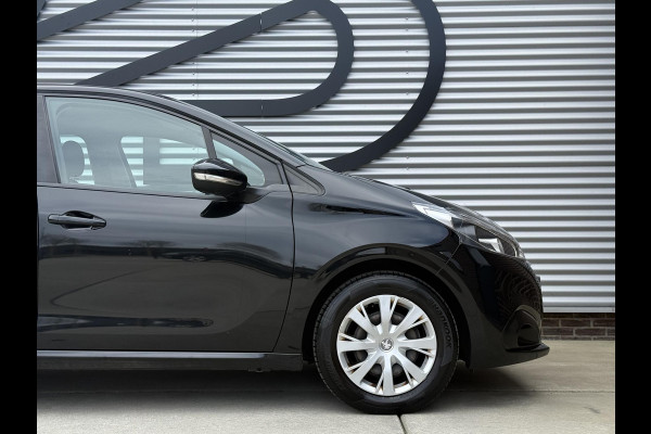 Peugeot 208 1.2 PureTech Blue Lion Navi|Airco|Cruise|Trekhaak|PDC|D-riem v.v. in 2024|N.A.P|Nieuwe APK bij Aflevering