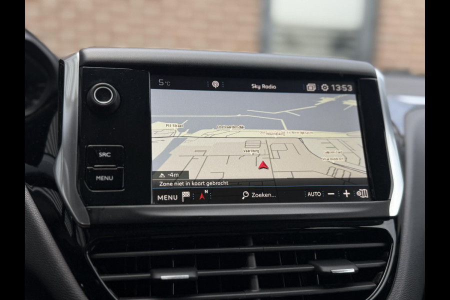 Peugeot 208 1.2 PureTech Blue Lion Navi|Airco|Cruise|Trekhaak|PDC|D-riem v.v. in 2024|N.A.P|Nieuwe APK bij Aflevering