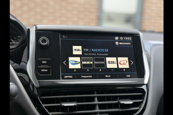 Peugeot 208 1.2 PureTech Blue Lion Navi|Airco|Cruise|Trekhaak|PDC|D-riem v.v. in 2024|N.A.P|Nieuwe APK bij Aflevering