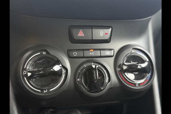 Peugeot 208 1.2 PureTech Blue Lion Navi|Airco|Cruise|Trekhaak|PDC|D-riem v.v. in 2024|N.A.P|Nieuwe APK bij Aflevering