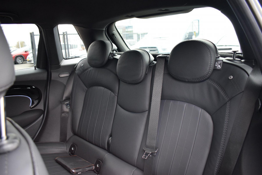 MINI Mini 1.5 Cooper John Cooper Works | Yours | Apple CarPlay | Leer | Camera