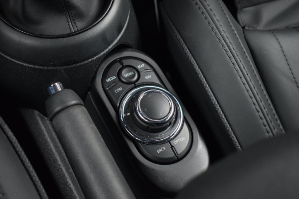 MINI Mini 1.5 Cooper John Cooper Works | Yours | Apple CarPlay | Leer | Camera