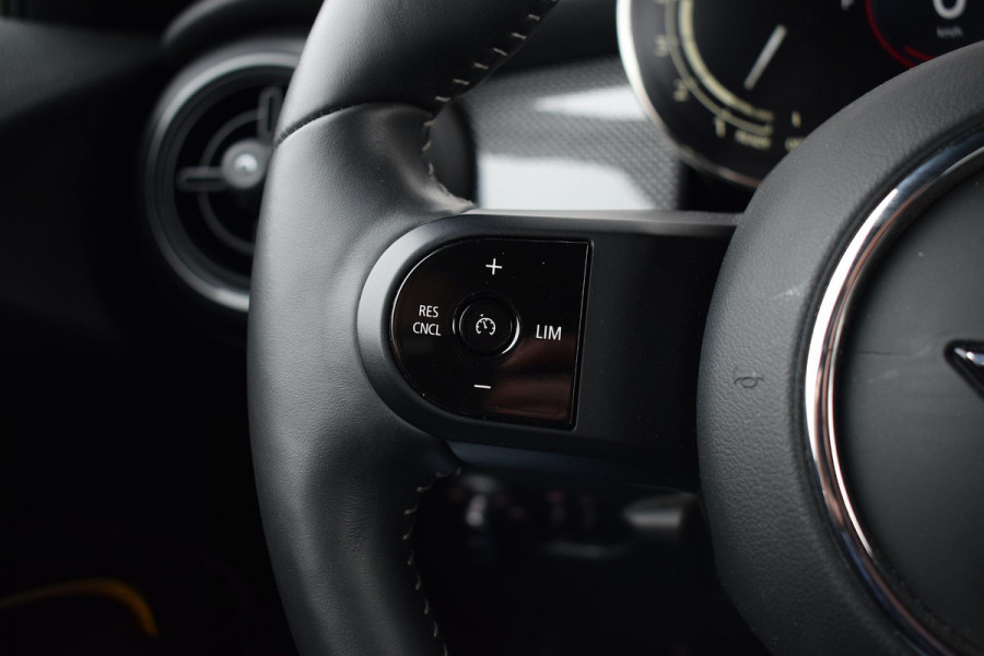 MINI Mini 1.5 Cooper John Cooper Works | Yours | Apple CarPlay | Leer | Camera