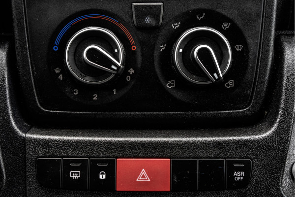 Opel Movano **Bakwagen met laadklep | Euro 6 | 165 PK | Cruise | Camera | Airco**