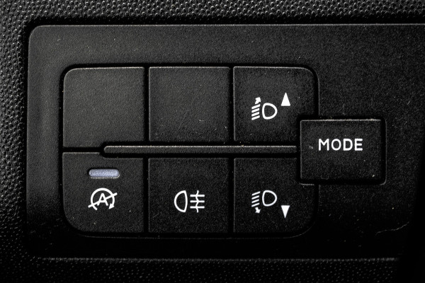 Opel Movano **Bakwagen met laadklep | Euro 6 | 165 PK | Cruise | Camera | Airco**