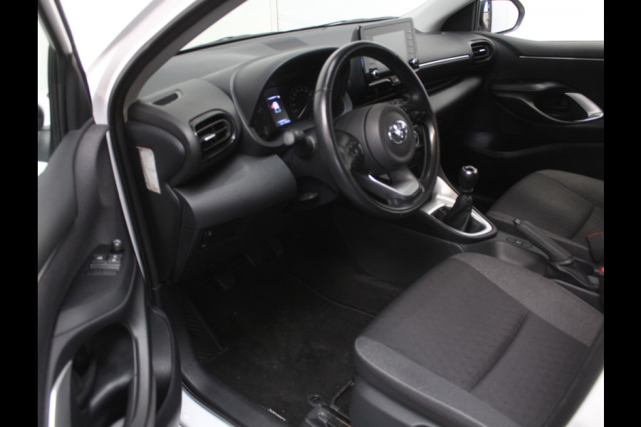 Toyota Yaris 1.5 VVT-i Active CAMERA | AIRCO | CARPLAY | ADAPCRUISE | LED | CV | DAB | ISOFIX