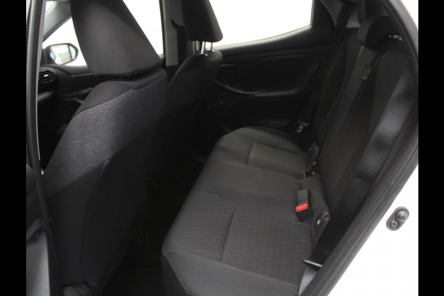 Toyota Yaris 1.5 VVT-i Active CAMERA | AIRCO | CARPLAY | ADAPCRUISE | LED | CV | DAB | ISOFIX