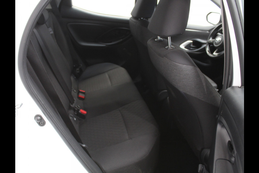 Toyota Yaris 1.5 VVT-i Active CAMERA | AIRCO | CARPLAY | ADAPCRUISE | LED | CV | DAB | ISOFIX