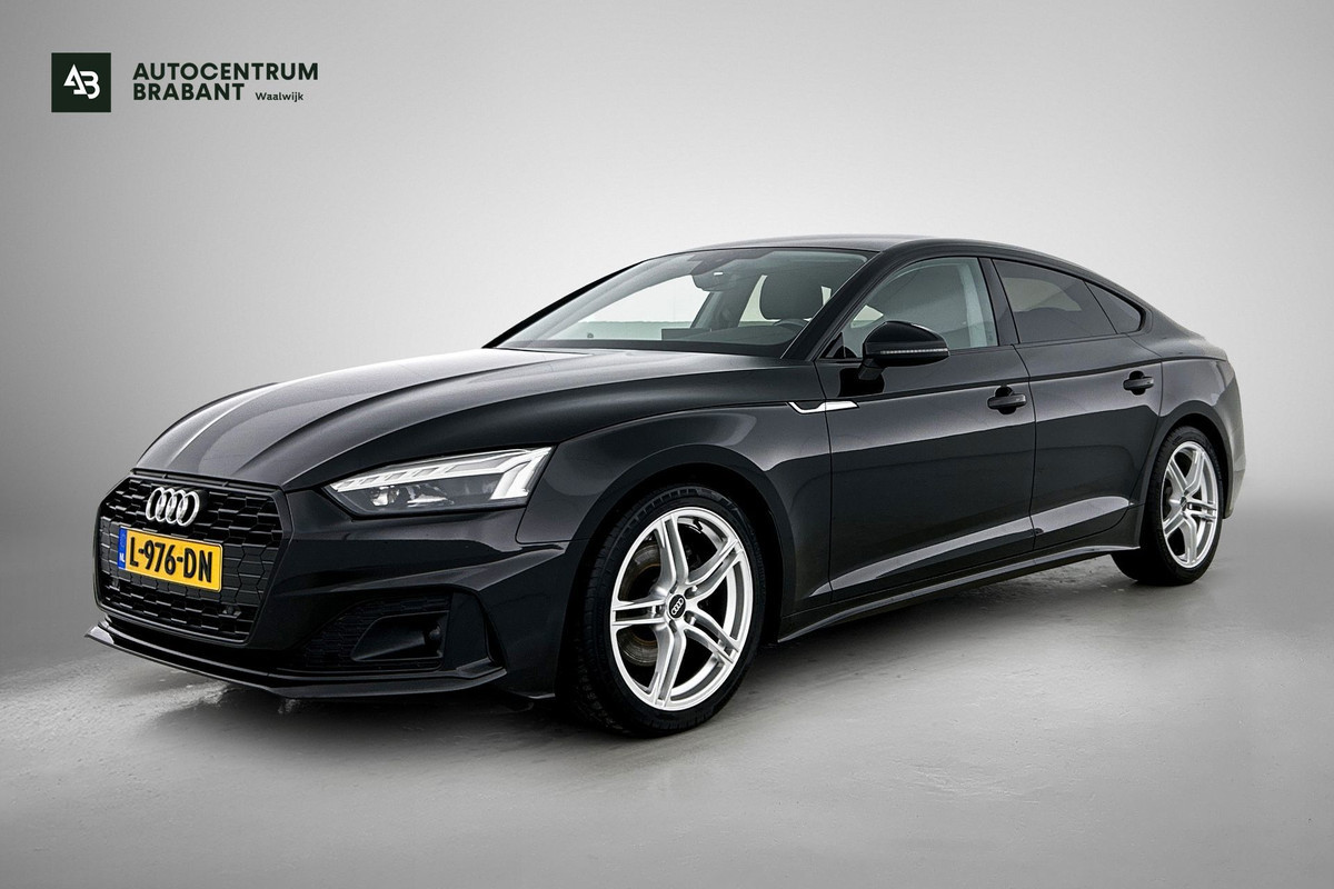 Audi A5 Sportback 35 TFSI Business edition Automaat (GROOT-NAVIGATIE, LED, CARPLAY, SPORTSTOELEN, ELEKT. ACHTERKLEP)