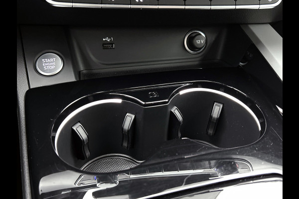 Audi A5 Sportback 35 TFSI Business edition Automaat (GROOT-NAVIGATIE, LED, CARPLAY, SPORTSTOELEN, ELEKT. ACHTERKLEP)
