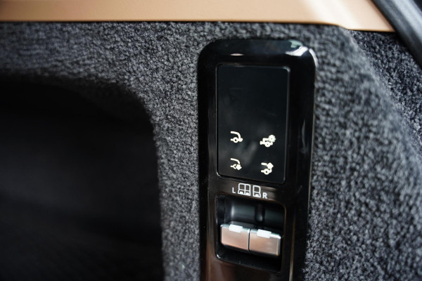 Land Rover Range Rover P 440 E SE / Nieuwe Service / Trekhaak / Stoelventilatie