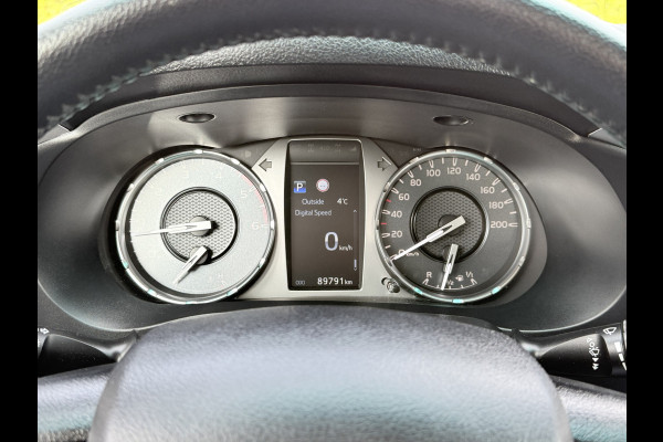 Toyota Hilux 2.4 D-4D AUTOMAAT / 4x4 / 1e EIG. / 3.500 KG AHG / CAMERA / TREKHAAK / ECC / CRUISE / CARPLAY