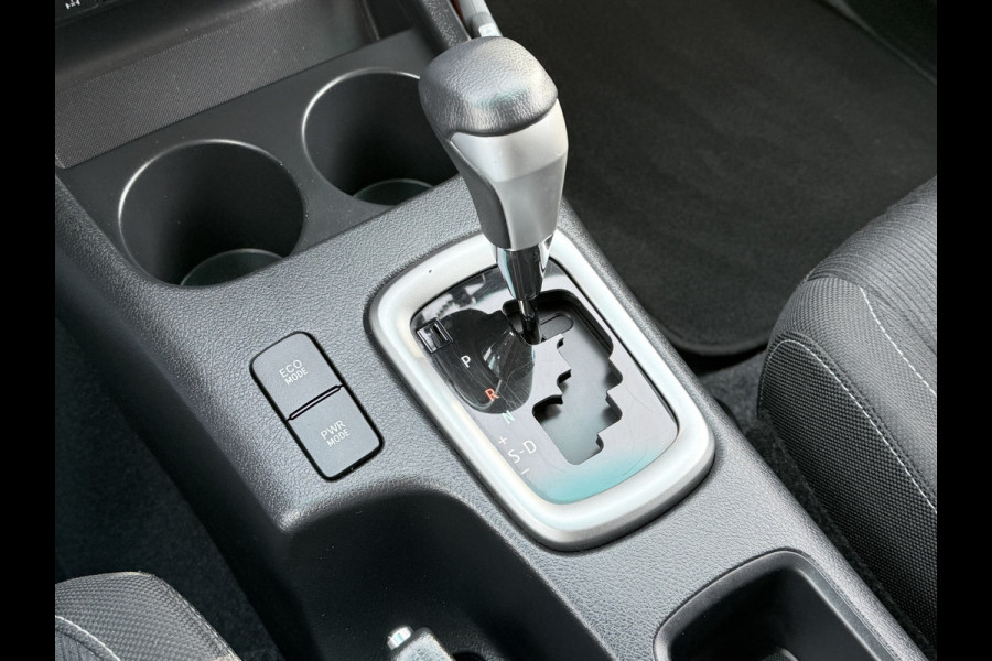 Toyota Hilux 2.4 D-4D AUTOMAAT / 4x4 / 1e EIG. / 3.500 KG AHG / CAMERA / TREKHAAK / ECC / CRUISE / CARPLAY