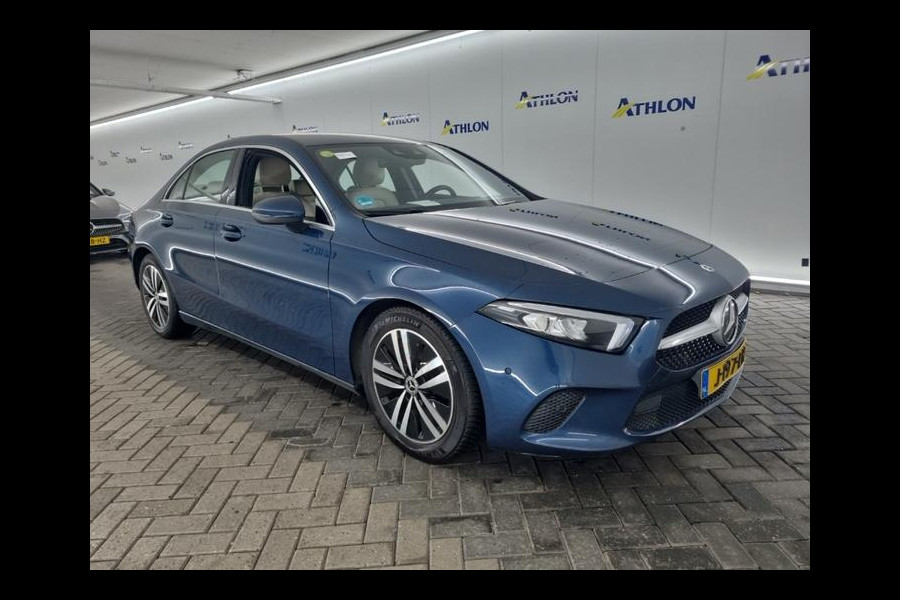Mercedes-Benz A-Klasse Aut. 180d Business Sol. Luxury Line | Navi | Camera | Sfeer Verlichting |