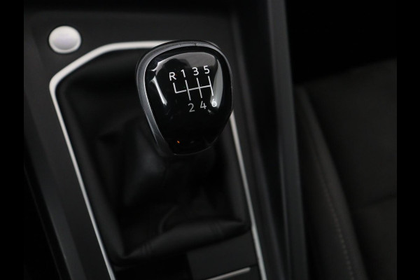 Volkswagen Golf Variant 1.0 TSI Life Business | Memory | Stoel & stuurverwarming | Adaptive Cruise | Camera | Carplay | Navigatie | Sfeerverlichting