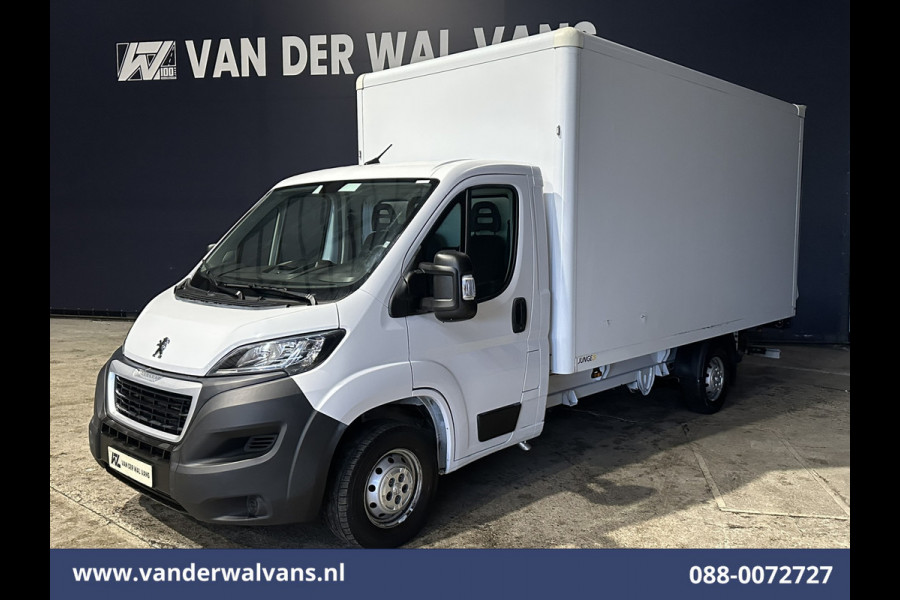 Peugeot Boxer 2.2 BlueHDi 141pk Bakwagen Laadklep Euro6 Airco | Cruisecontrol | 955kg laadvermogen Bijrijdersbank