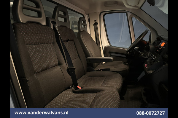 Peugeot Boxer 2.2 BlueHDi 141pk Bakwagen 436cm Lang Laadklep Euro6 Airco | Cruisecontrol | Bijrijdersbank