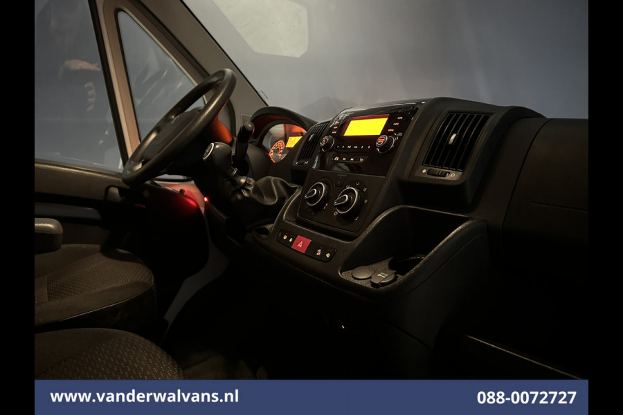 Peugeot Boxer 2.2 BlueHDi 141pk Bakwagen 436cm Lang Laadklep Euro6 Airco | Cruisecontrol | Bijrijdersbank