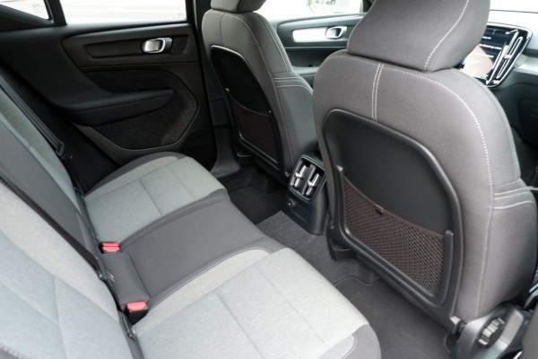 Volvo XC40 1.5 T5 Core-Bright / INCL. 12 mnd BOVAG / Keyyless /E.Achterklep