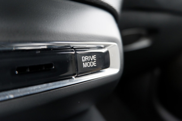 Volvo XC40 1.5 T5 Core-Bright / INCL. 12 mnd BOVAG / Keyyless /E.Achterklep