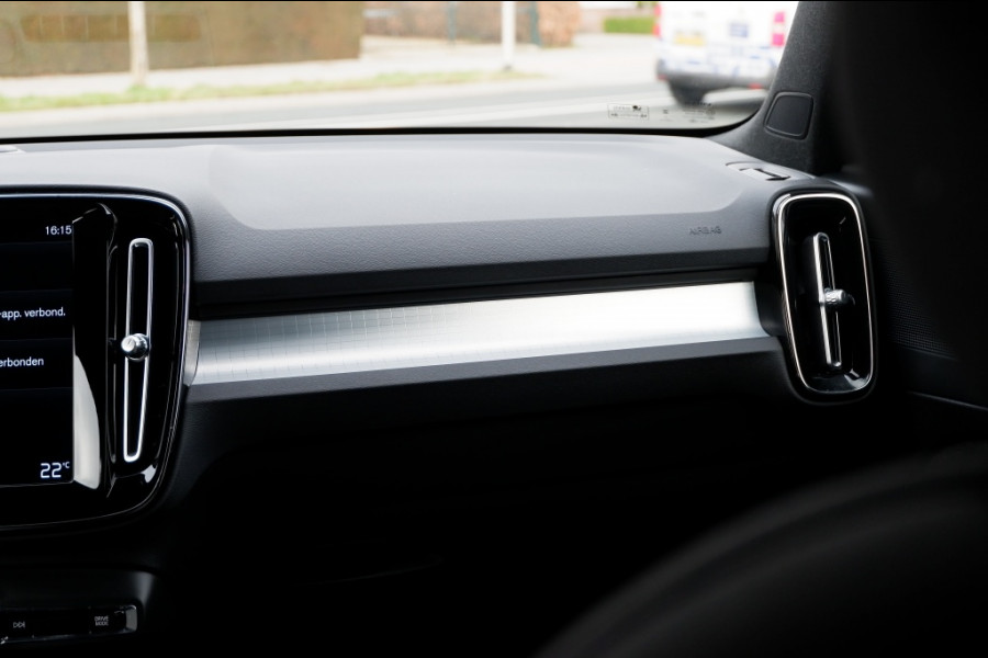 Volvo XC40 1.5 T5 Core-Bright / INCL. 12 mnd BOVAG / Keyyless /E.Achterklep