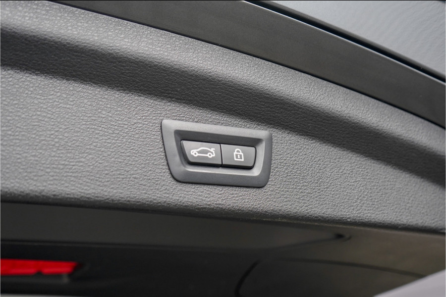 BMW X2 sDrive20i M-Sport Pano Keyless HUD