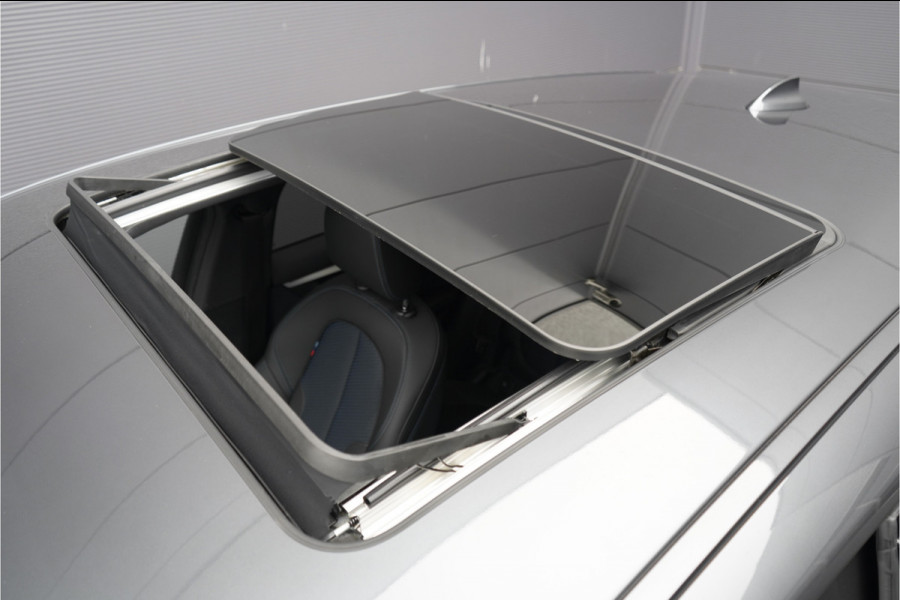 BMW X2 sDrive20i M-Sport Pano Keyless HUD