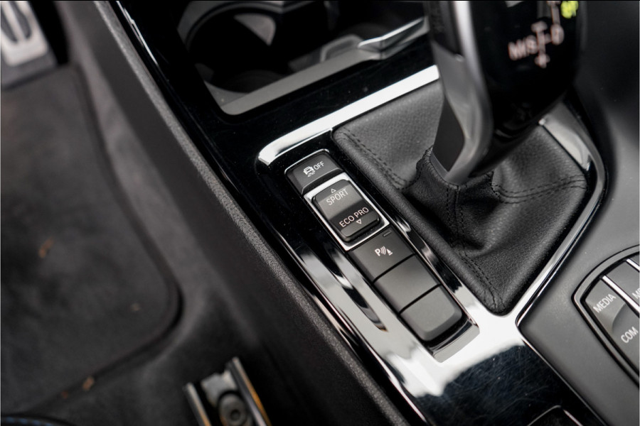 BMW X2 sDrive20i M-Sport Pano Keyless HUD
