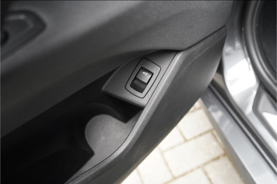 BMW X2 sDrive20i M-Sport Pano Keyless HUD