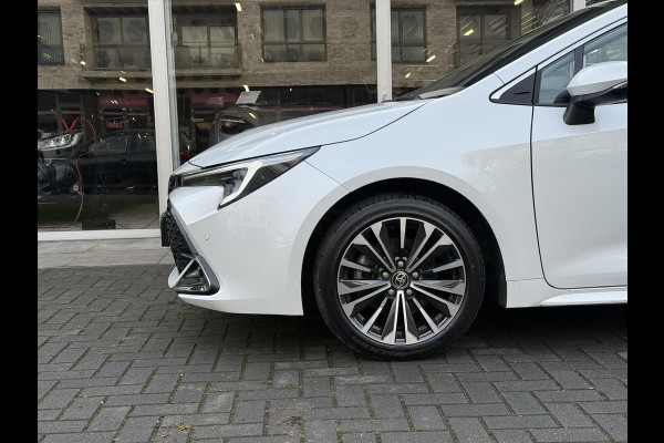 Toyota Corolla Touring Sports 2.0 Hybrid Style | Elektrische achterklep, Stoel + Stuurverwarming, Dodehoekherkenning, Parkeersensoren