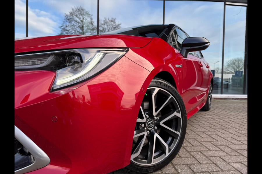 Toyota Corolla 2.0 Hybrid Executive - Automaat - Navi - Camera - Winterpakket - Org.NL