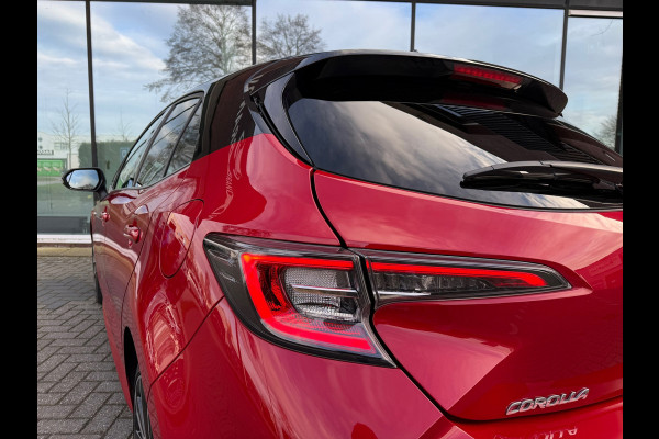 Toyota Corolla 2.0 Hybrid Executive - Automaat - Navi - Camera - Winterpakket - Org.NL