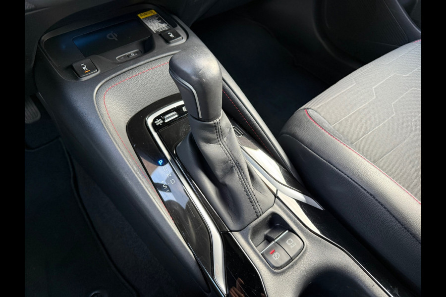 Toyota Corolla 2.0 Hybrid Executive - Automaat - Navi - Camera - Winterpakket - Org.NL