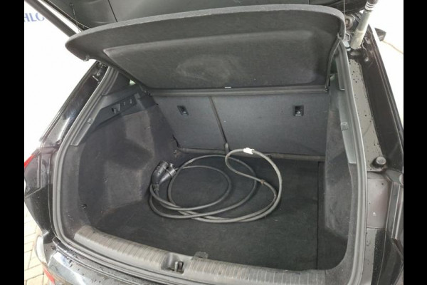 Audi Q4 e-tron 40 S-Line Competition 77 kWh | Navi | Panorama | Virtual Cockpit