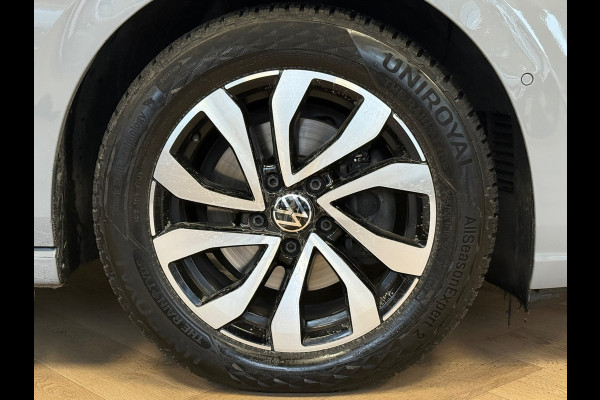 Volkswagen Golf 2.0 TDI DSG ACTIVE IQ LIGHT ACC LED PANO CAMERA PARKEERSENSOREN VOOR EN ACHTER STUURVERWARMING STOELVERWARMING