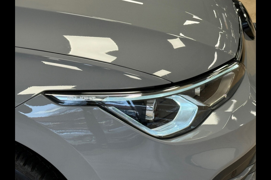 Volkswagen Golf 2.0 TDI DSG ACTIVE IQ LIGHT ACC LED PANO CAMERA PARKEERSENSOREN VOOR EN ACHTER STUURVERWARMING STOELVERWARMING