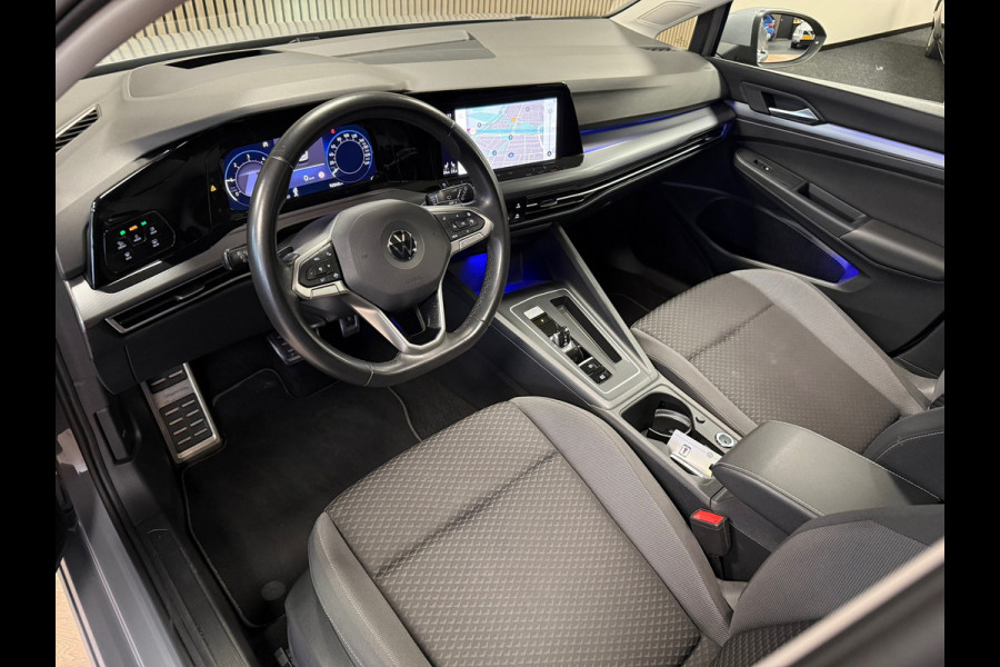 Volkswagen Golf 2.0 TDI DSG ACTIVE IQ LIGHT ACC LED PANO CAMERA PARKEERSENSOREN VOOR EN ACHTER STUURVERWARMING STOELVERWARMING