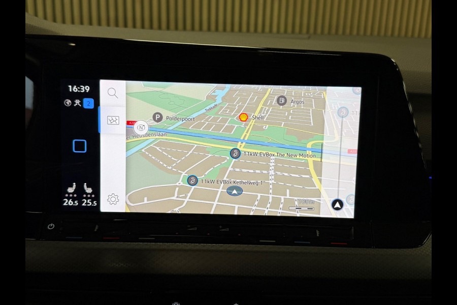 Volkswagen Golf 2.0 TDI DSG ACTIVE IQ LIGHT ACC LED PANO CAMERA PARKEERSENSOREN VOOR EN ACHTER STUURVERWARMING STOELVERWARMING