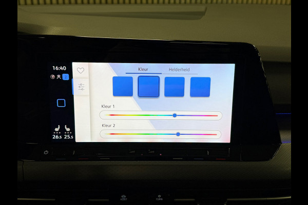 Volkswagen Golf 2.0 TDI DSG ACTIVE IQ LIGHT ACC LED PANO CAMERA PARKEERSENSOREN VOOR EN ACHTER STUURVERWARMING STOELVERWARMING