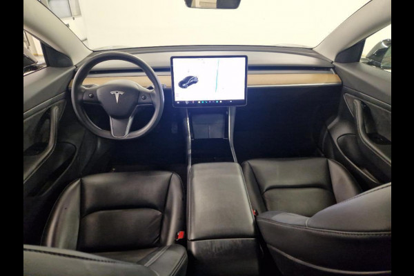Tesla Model 3 Range Plus | Autopilot | Panorama | Leder |
