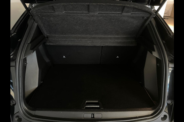 Peugeot 2008 1.2 PureTech Allure 130 PK AIRCO CLIMA CRUISE STOELVERWE HALF LEER PDC VELGEN PRIVACY GLAS NIEUWSTAAT