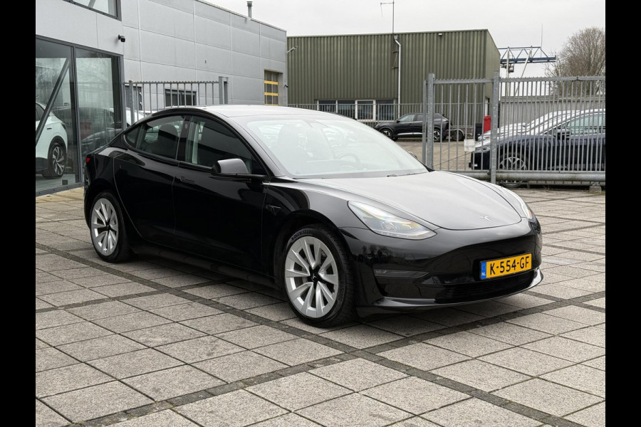 Tesla Model 3 Aut. Long Range Dual Motor AWD 75kWh | SoH 92% | Autopilot | Panorama | Leder |
