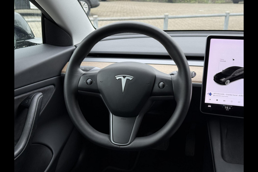 Tesla Model 3 Aut. Long Range Dual Motor AWD 75kWh | SoH 92% | Autopilot | Panorama | Leder |